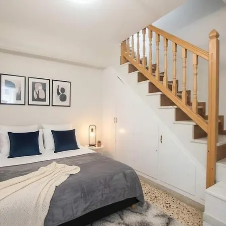 Stylish Maisonette With Beautiful Terrace 別荘 *